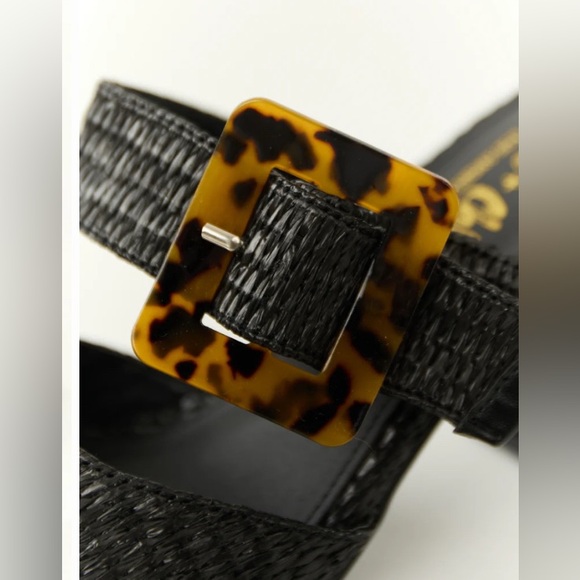 Chase + Chloe Black Woven Mules w/ Faux Tortoise Shell Buckle Detail - Size 6.5 - Picture 4 of 9